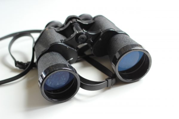 สั่งสินค้าจากจีน อุปกรณ์ 5 สิ่งที่ติ่งต้องมี  สั่งสินค้าจากจีน อุปกรณ์ 5 สิ่งที่ติ่งต้องมี binoculars black equipment 55804 600x400